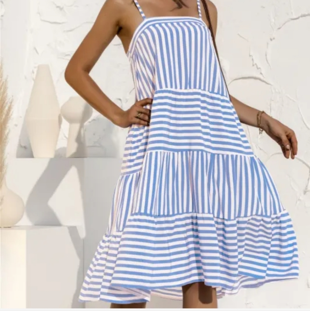 Tunic ruffle dress - Picture 2 of 6